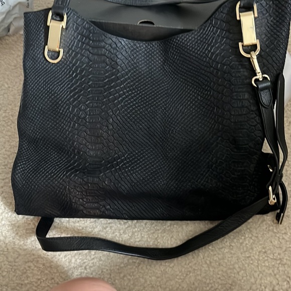 Vince Camuto large handbag - Picture 3 of 3